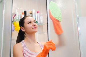 How to Remove Hard Water Stains from Glass Shower Doors