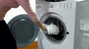 Can I Wash Spin Mop Head in Washing Machine?